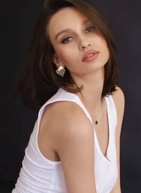 Bahçeşehir Escort Bayan Banuyla Tutkulu Anların Keyfini Çıkarın